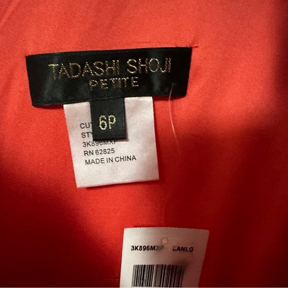 Tadashi Shoji Floral Embroidered Lace Scalloped V-Neck Dress Sz 6 Petite Red - Picture 9 of 9